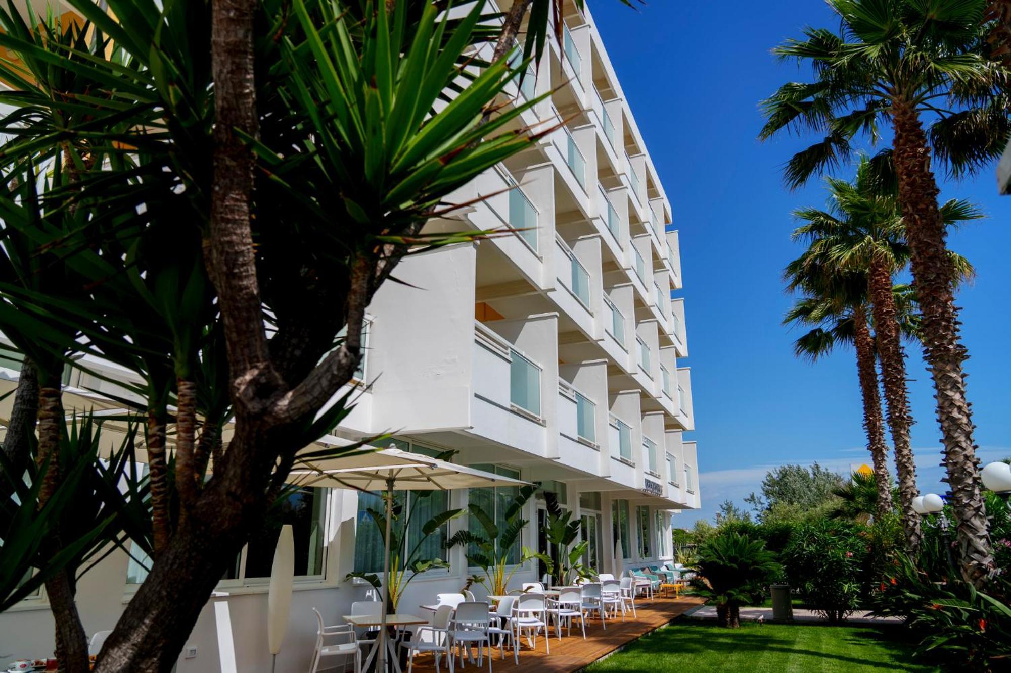 Hotel Belvedere Martinsicuro Eksteriør billede